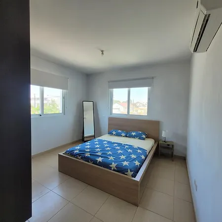 Meneou Apartment *