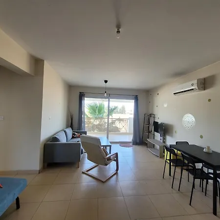 Meneou Apartment